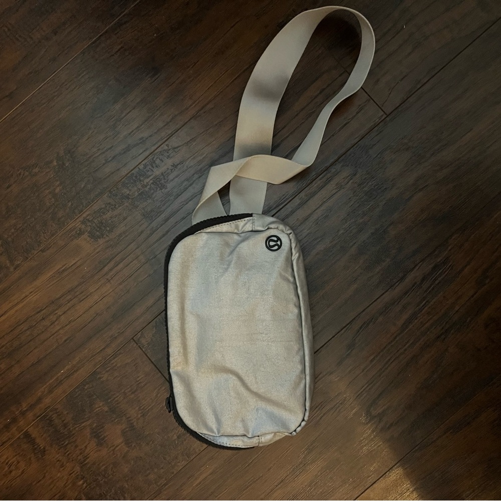 Lululemon Athletica Silver Belt Bag